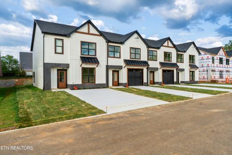 Photo of 1347 Grace Ridge Drive, Sevierville, TN 37862 (MLS # 1345858)