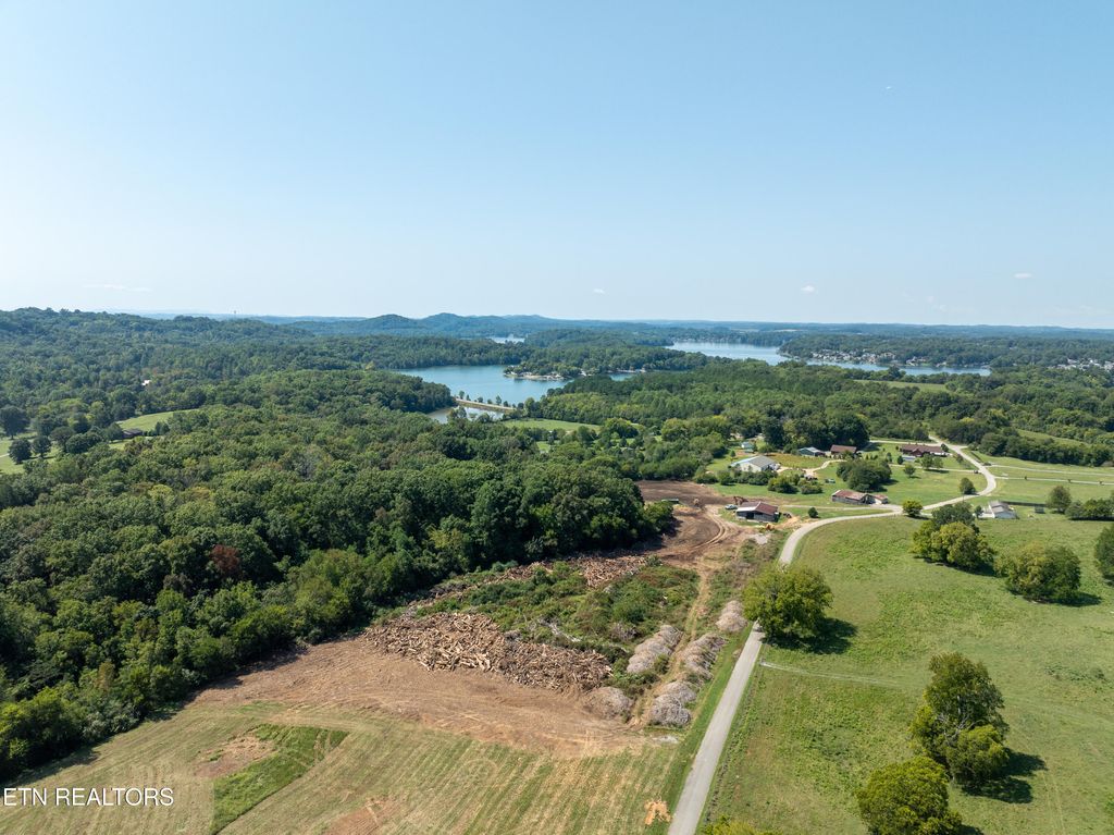 Photo of 600 Bell View (5 Acres) Rd, Greenback, TN 37742 (MLS # 1315621)