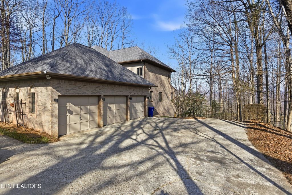 Photo of 152 Whippoorwill Drive, Oak Ridge, TN 37830 (MLS # 1333835)