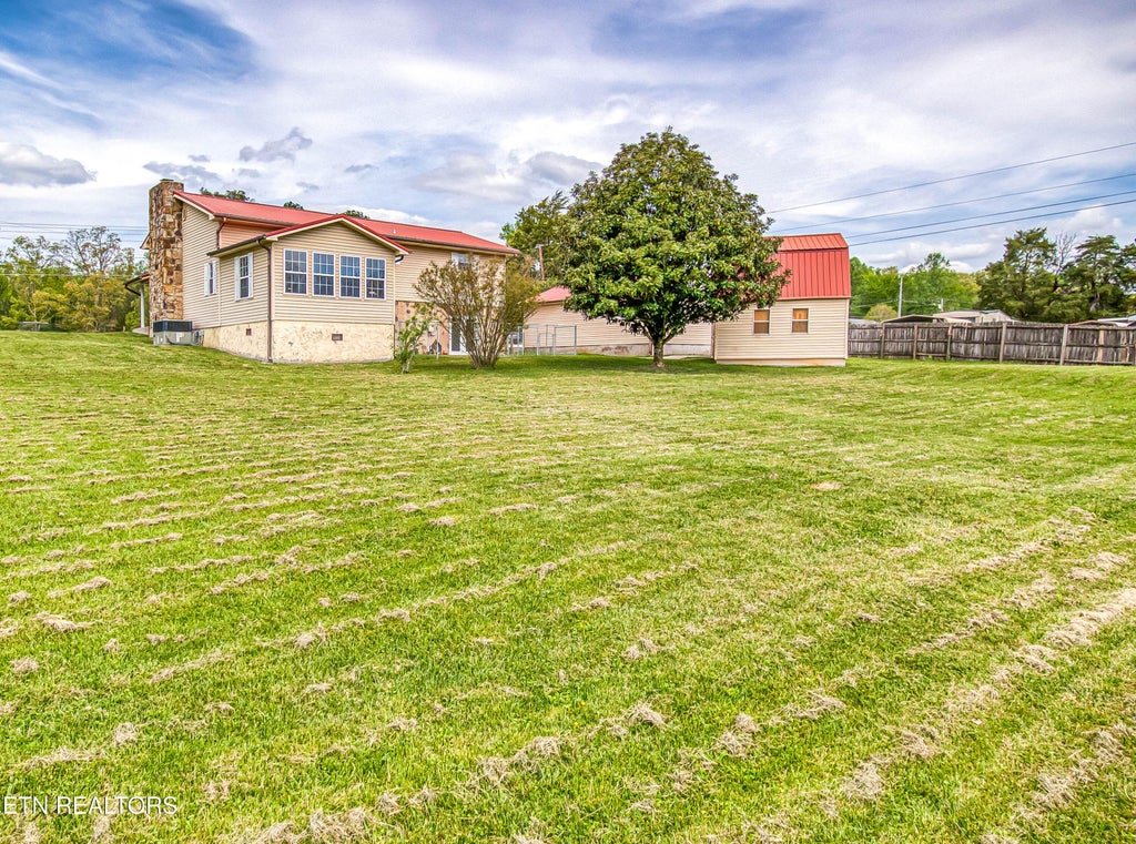 Photo of 4533 Hines Valley Rd, Lenoir City, TN 37771 (MLS # 1357977)