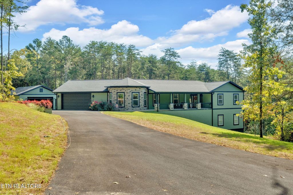 Photo of 2160 Ranch Rd, Dandridge, TN 37725 (MLS # 1322664)