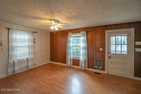 Tiny photo for 608 Grant St, Alcoa, TN 37701 (MLS # 1317805)