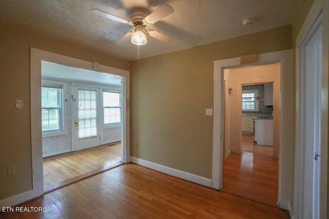 Tiny photo for 608 Grant St, Alcoa, TN 37701 (MLS # 1317805)