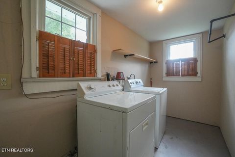 Tiny photo for 608 Grant St, Alcoa, TN 37701 (MLS # 1317805)