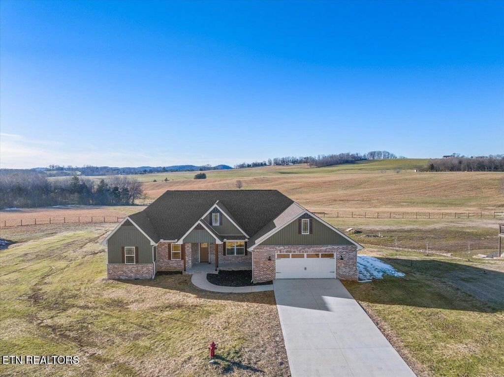 Photo of 231 Lakeside Meadows Circle, Madisonville, TN 37354 (MLS # 1309131)