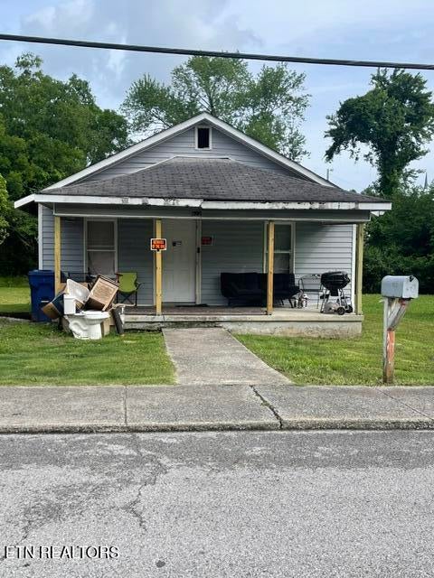 Photo of 622 Siluria St, Harriman, TN 37748 (MLS # 1351881)