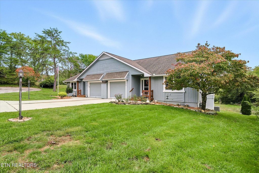 Photo of 194 River Run Drive, Crossville, TN 38555 (MLS # 1316851)