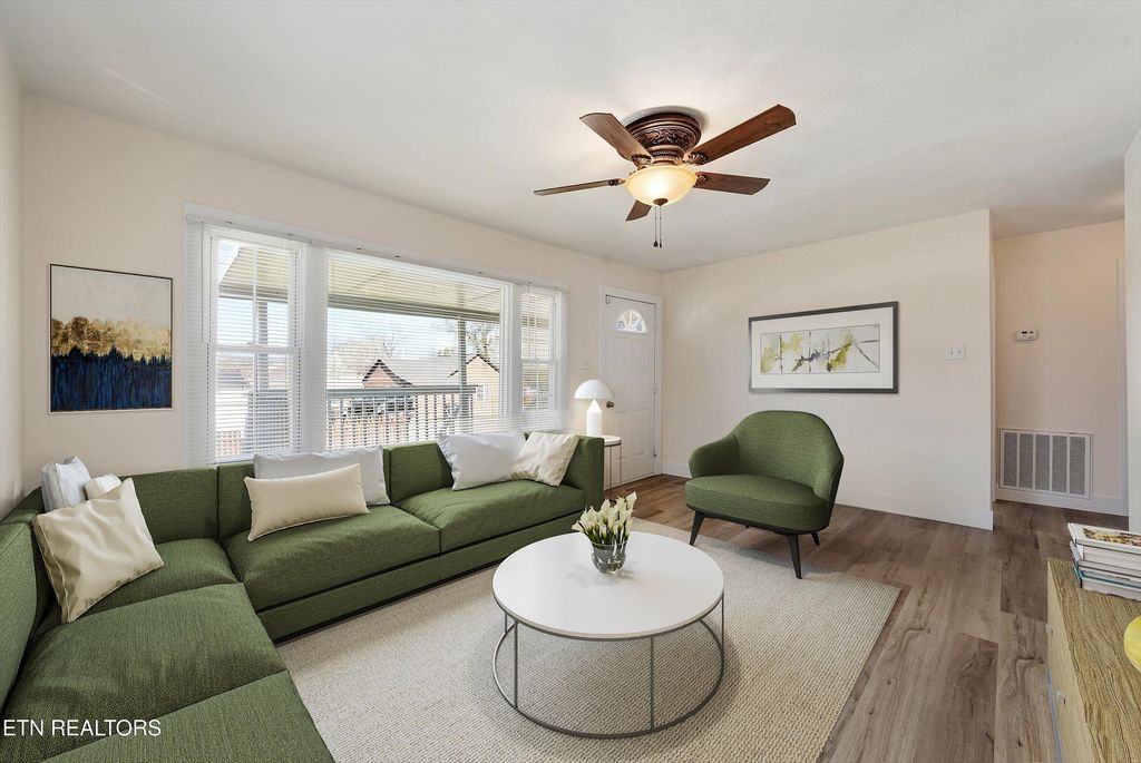 Photo of 1011 Drive D, Knoxville, TN 37920 (MLS # 1332165)