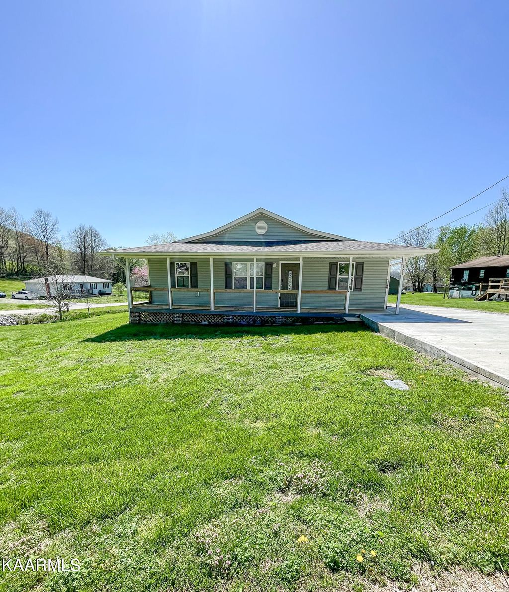 Photo of 121 Willow Creek Rd, Wartburg, TN 37887 (MLS # 1223286)