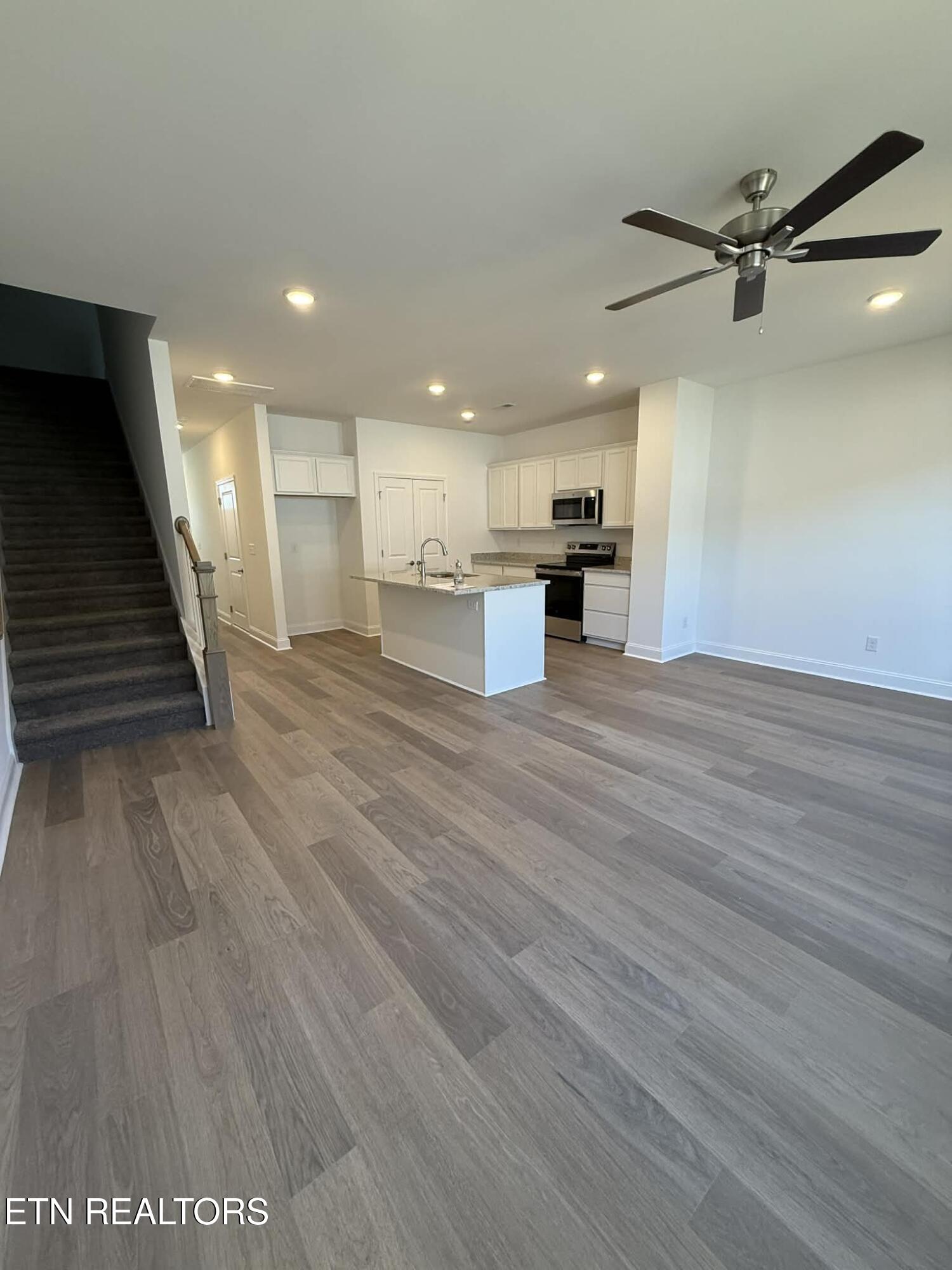 8836 Chapman Trace Way