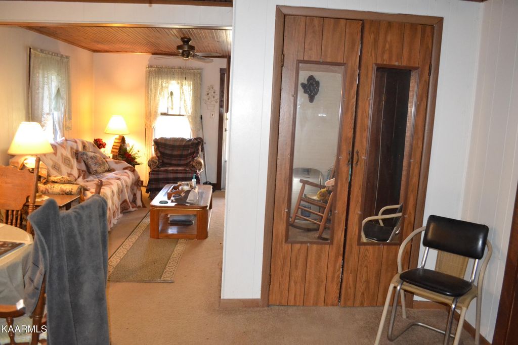 Photo of 1128 Little Valley Road Rd, Tazewell, TN 37879 (MLS # 1211893)