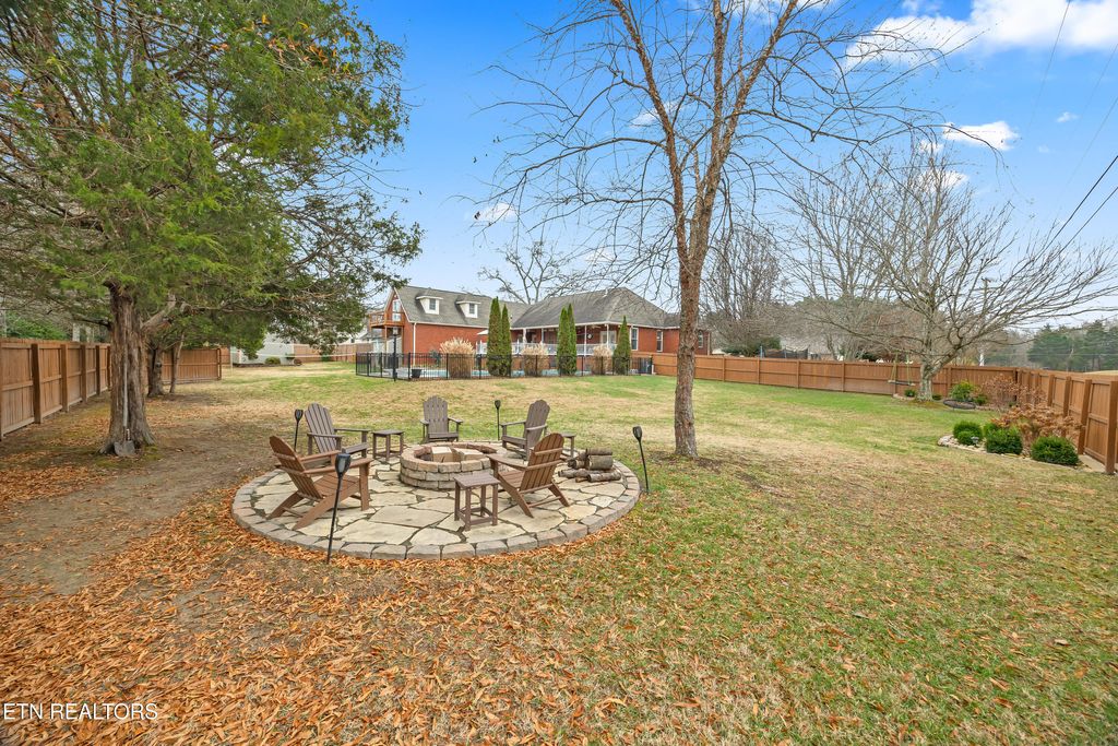 Photo of 565 State St, Cookeville, TN 38501 (MLS # 1323628)