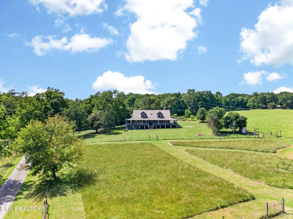 Photo of 147 Bradbury Lane, Crossville, TN 38555 (MLS # 1344187)