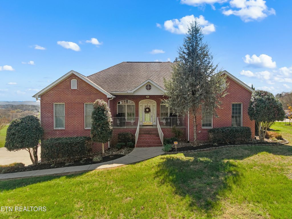 Photo of 741 Cherokee Drive, Dandridge, TN 37725 (MLS # 1334172)
