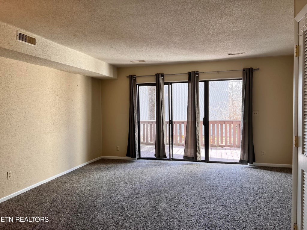 Photo of 93 Wilshire Heights Drive, Crossville, TN 38558 (MLS # 1356316)
