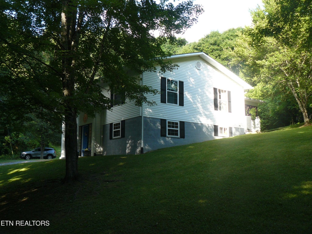 Photo of 311 Greever Hollow Rd, Tazewell, TN 37879 (MLS # 1344754)