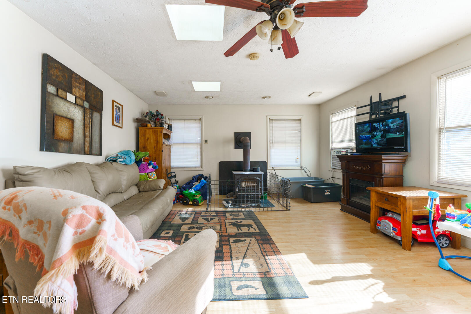 3702 Lost Branch Rd