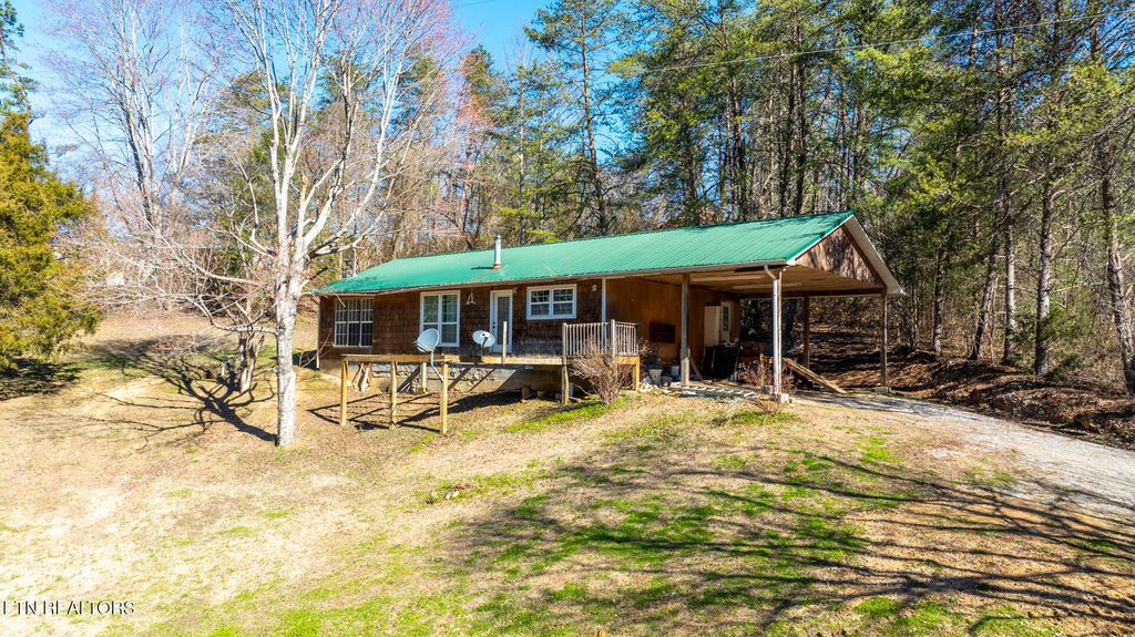 Photo of 3702 Lost Branch Rd, Sevierville, TN 37862 (MLS # 1336215)