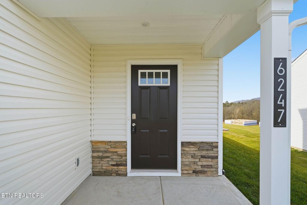 Photo of 6247 Sycamore Stream Rd, Dandridge, TN 37725 (MLS # 1325932)