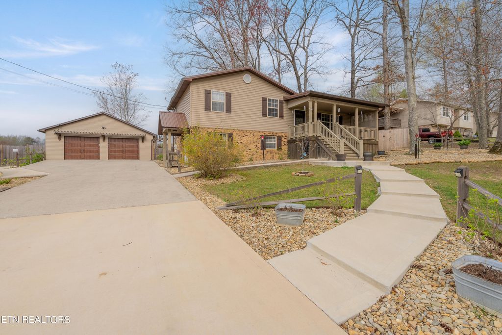 Photo of 121 Boulder Rd, Wartburg, TN 37887 (MLS # 1257912)