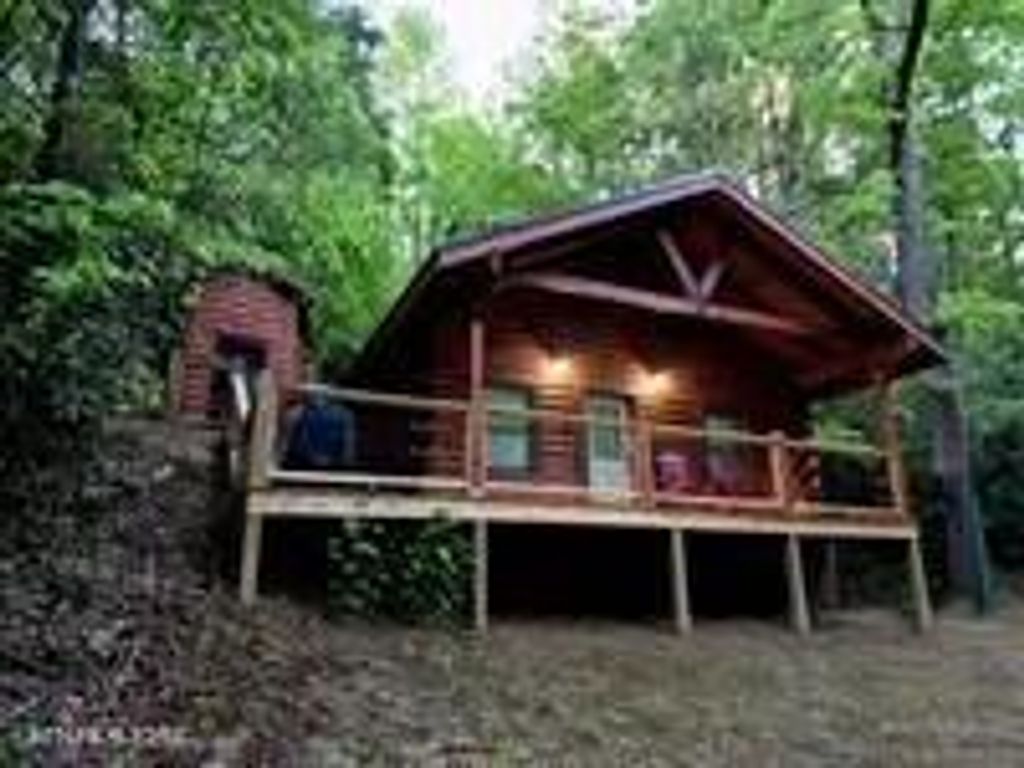 Photo of 1695 Misty Hollow Way, Gatlinburg, TN 37738 (MLS # 1303049)