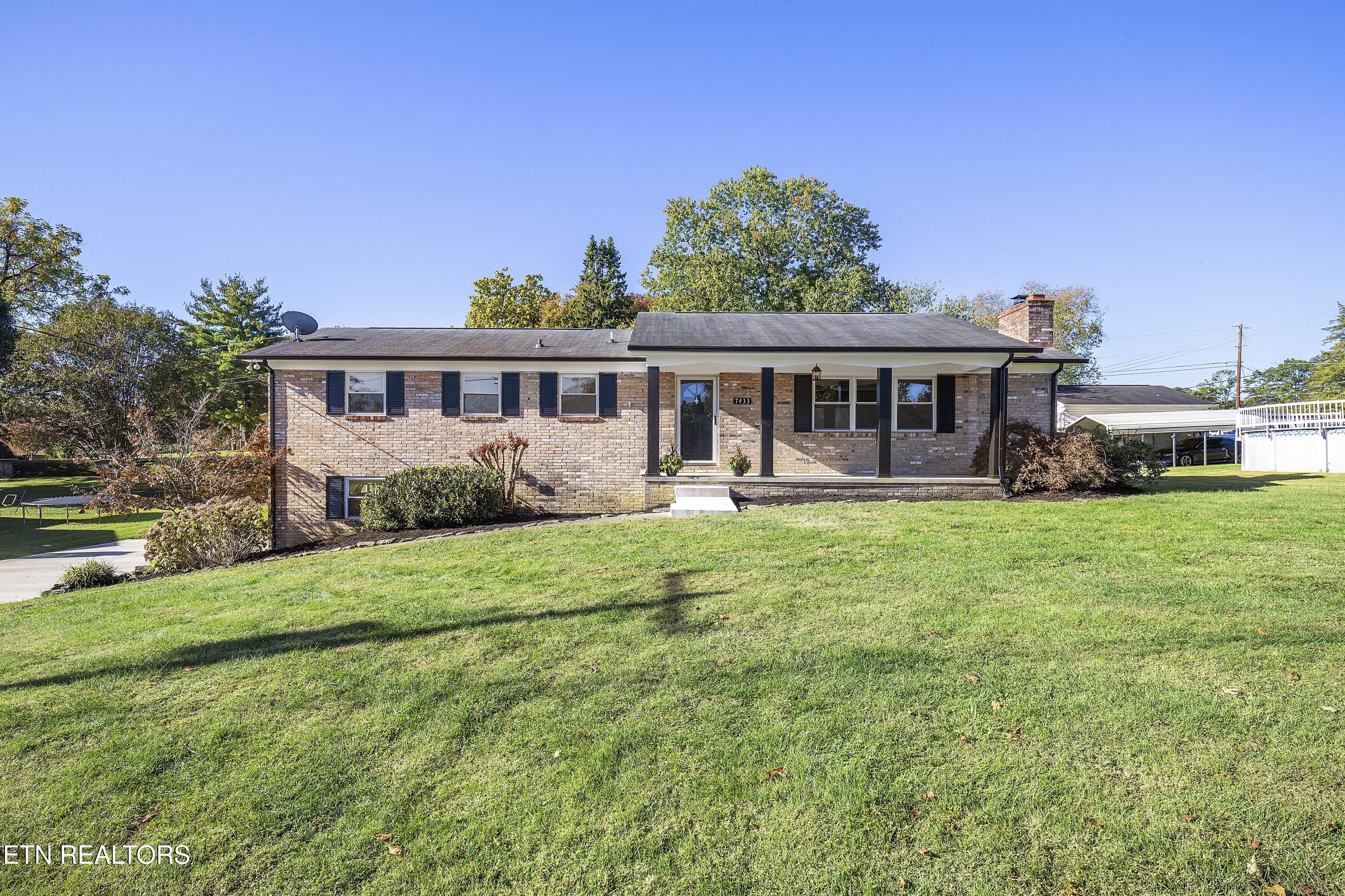 7433 Palmyra Drive