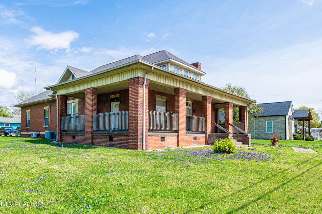 Photo of 707 Atlantic Ave, Knoxville, TN 37917 (MLS # 1319281)