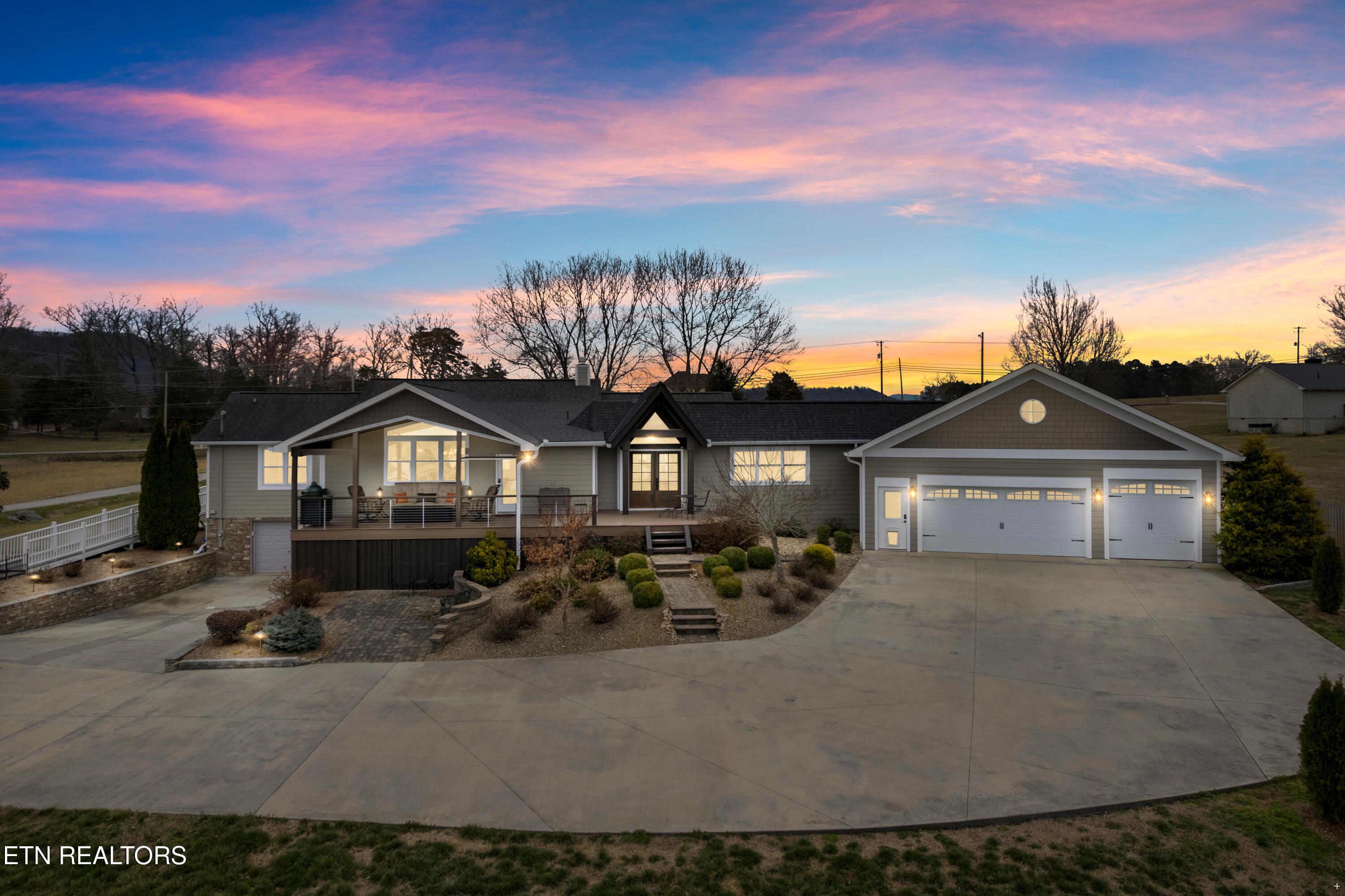8207 Washington Pike