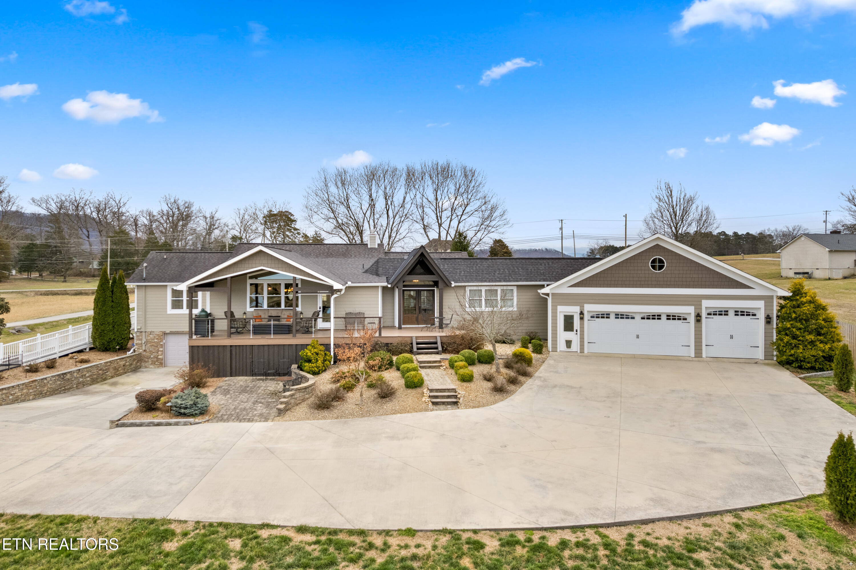 8207 Washington Pike