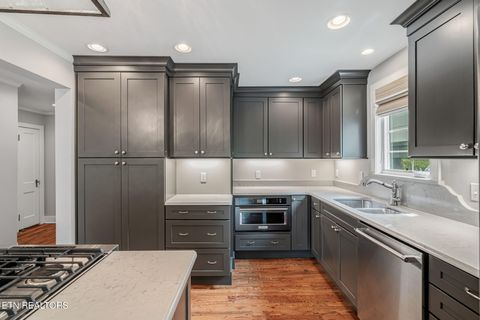 Tiny photo for 5604 Westover Drive, Knoxville, TN 37919 (MLS # 1338864)