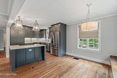 Tiny photo for 5604 Westover Drive, Knoxville, TN 37919 (MLS # 1338864)