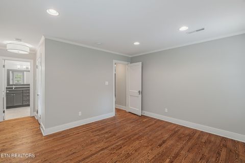 Tiny photo for 5604 Westover Drive, Knoxville, TN 37919 (MLS # 1338864)