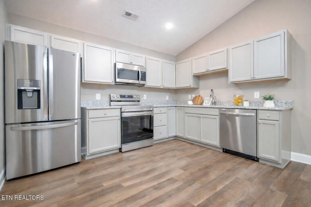 Photo of 7316 Woodpecker Way, Knoxville, TN 37921 (MLS # 1330568)