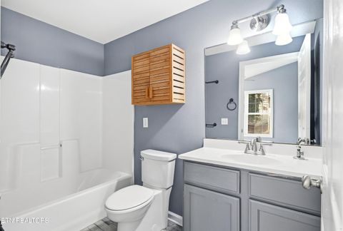 Tiny photo for 1206 W Parkway Ave, Knoxville, TN 37912 (MLS # 1323194)