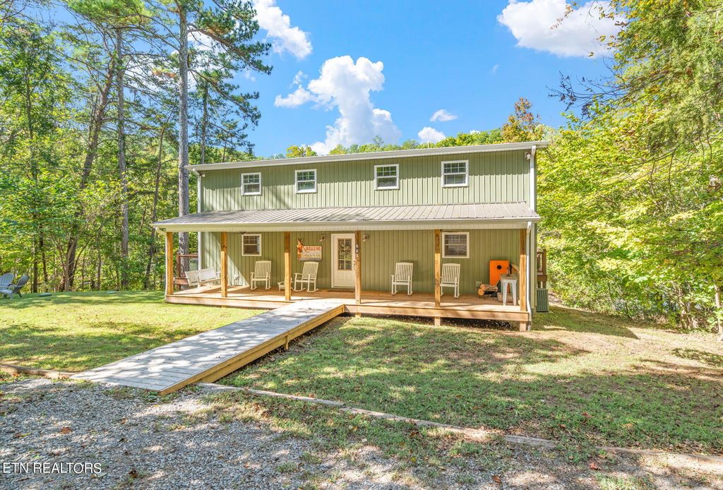 Photo of 661 Laurel Lake Circle, Madisonville, TN 37354 (MLS # 1279300)
