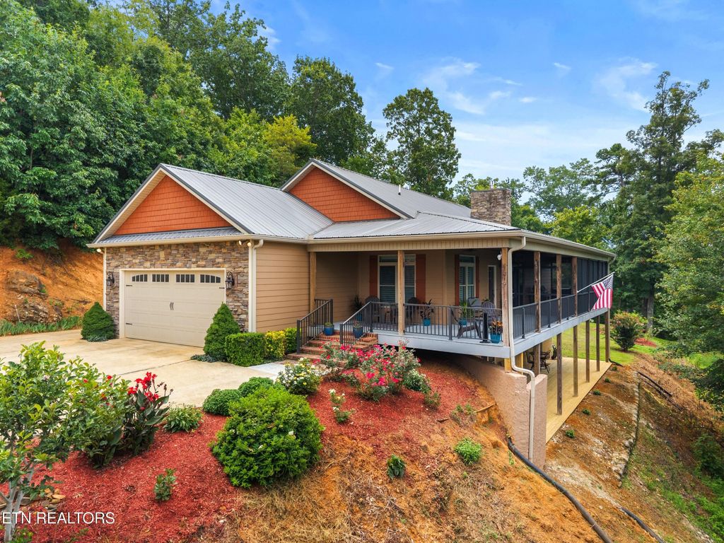 Photo of 2278 Lower Rinehart Rd, Dandridge, TN 37725 (MLS # 1311673)