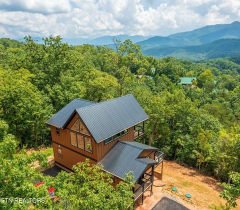 Tiny photo for 775 Cartertown Rd, Gatlinburg, TN 37738 (MLS # 1325552)