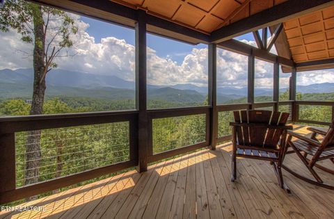 Tiny photo for 775 Cartertown Rd, Gatlinburg, TN 37738 (MLS # 1325552)