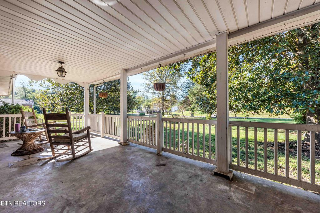 Photo of 9104 Happy Lane, Oak Ridge, TN 37830 (MLS # 1318780)