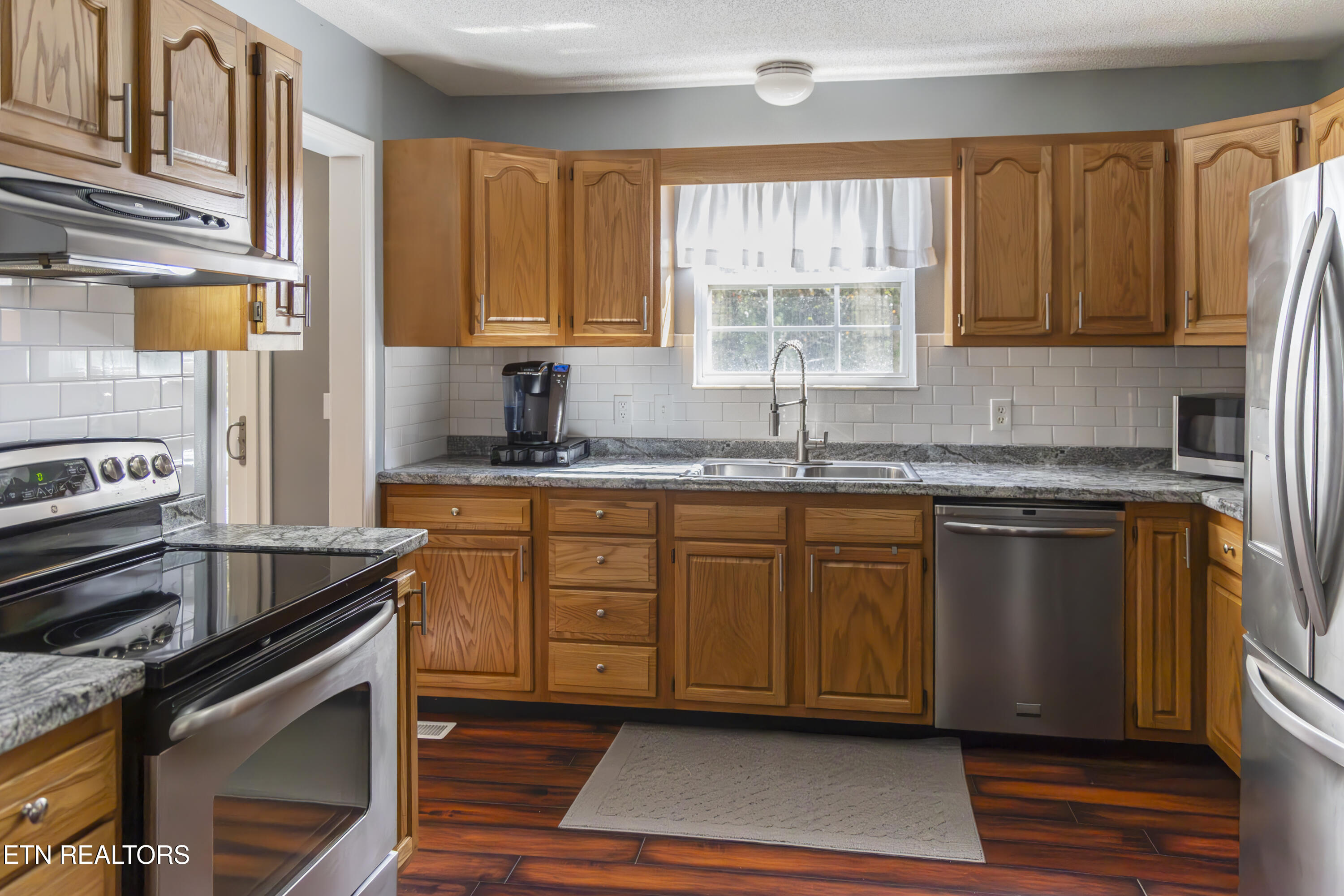 238 Dry Valley Rd