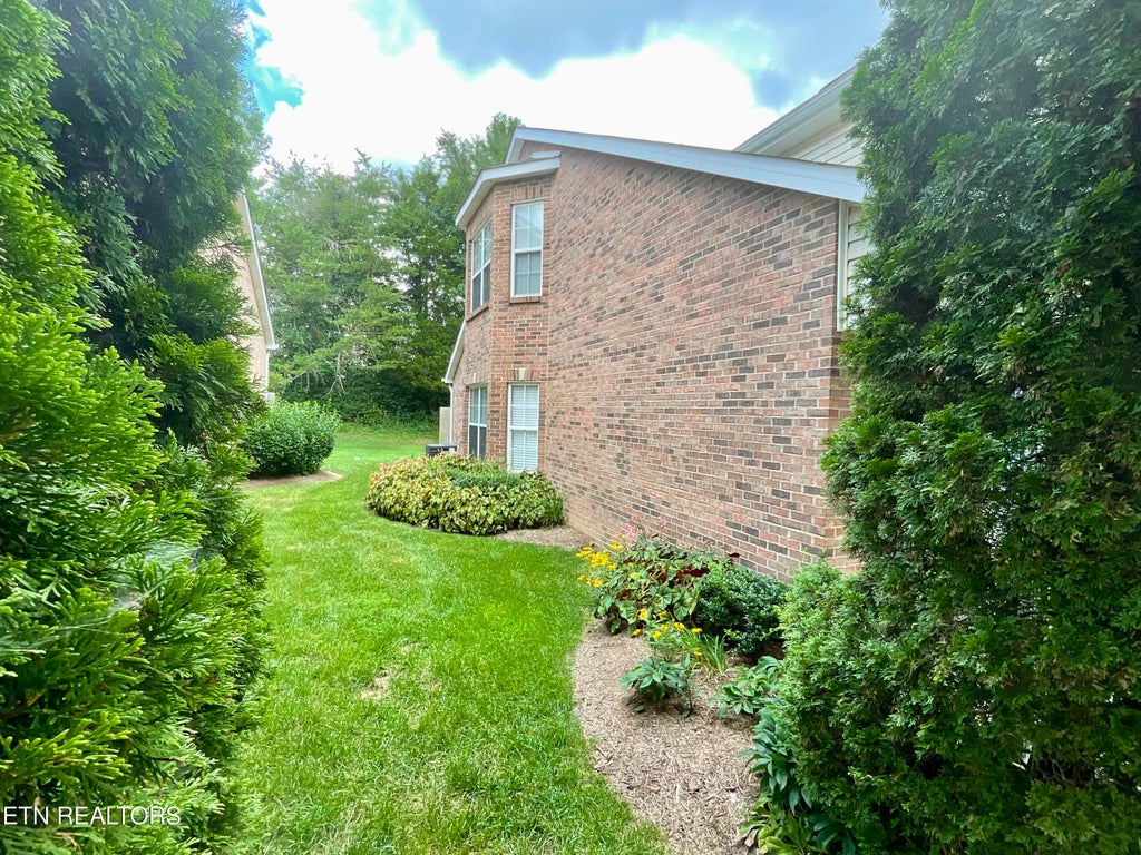 Photo of 6954 La Christa Way, Knoxville, TN 37921 (MLS # 1351012)