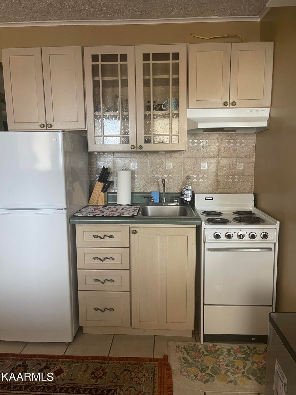Photo of 1700 Clinch Ave #APT 411, Knoxville, TN 37916 (MLS # 1229395)