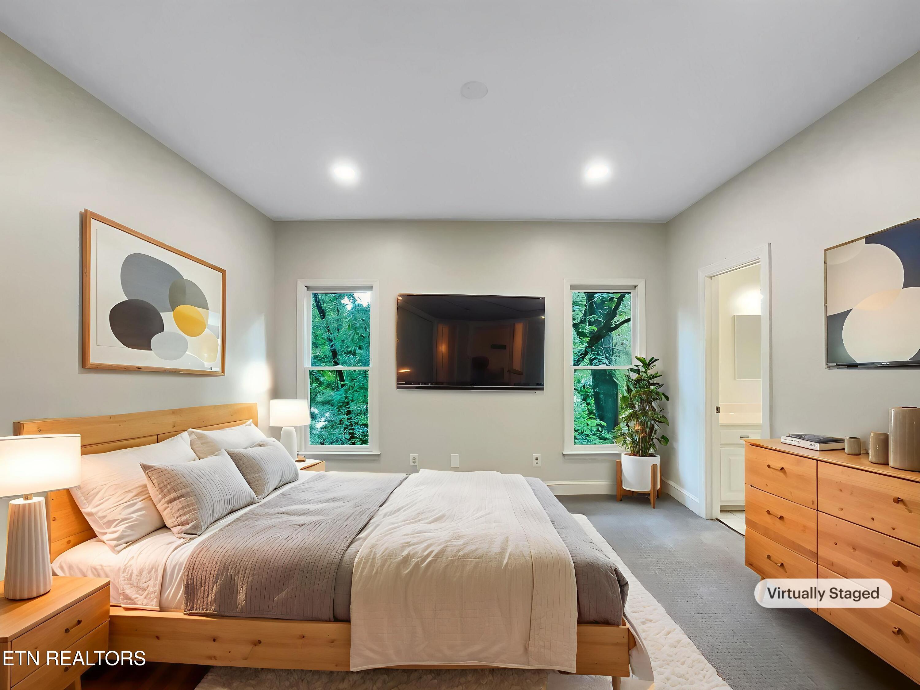 42 Palisades Pkwy
