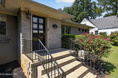 Tiny photo for 1025 Kenesaw Ave, Knoxville, TN 37919 (MLS # 1355690)