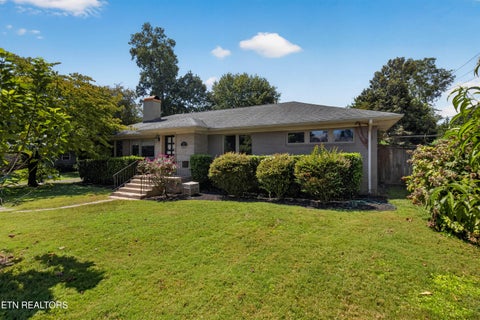 Tiny photo for 1025 Kenesaw Ave, Knoxville, TN 37919 (MLS # 1355690)
