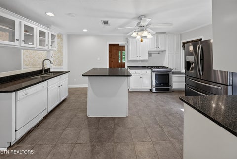 Tiny photo for 1025 Kenesaw Ave, Knoxville, TN 37919 (MLS # 1355690)