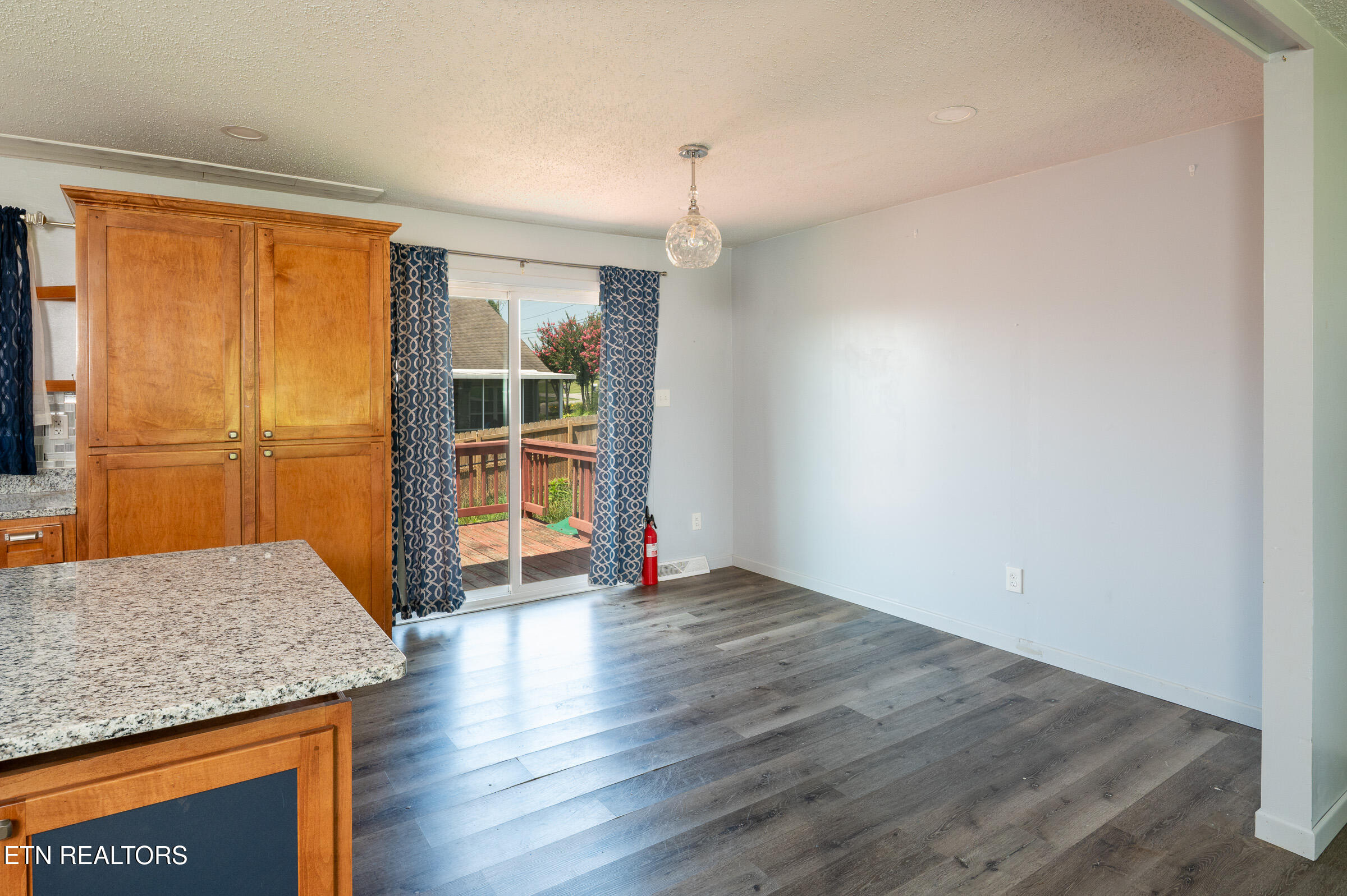 415 Pearl Rd - Photo 4
