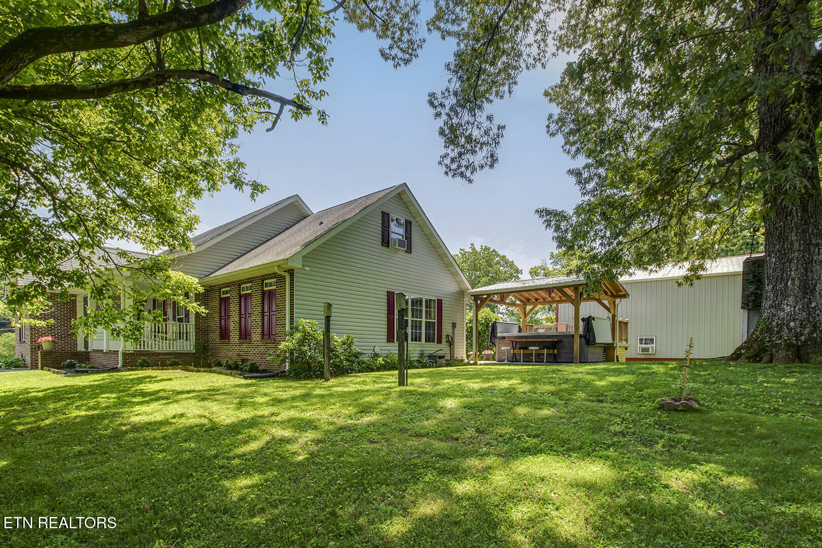 Vonore, Tennessee 37885, United States, 5 Bedrooms Bedrooms, ,3 BathroomsBathrooms,Residential,Active,146365