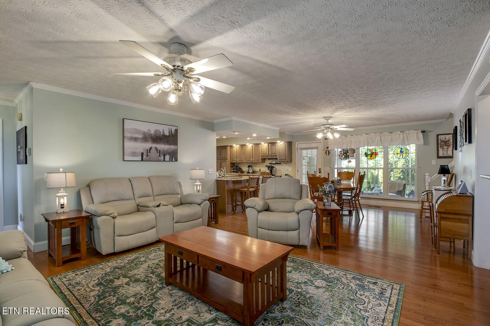 Vonore, Tennessee 37885, United States, 5 Bedrooms Bedrooms, ,3 BathroomsBathrooms,Residential,Active,146365