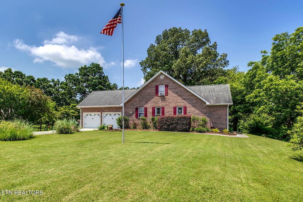 Photo of 111 Ellis St, Vonore, TN 37885 (MLS # 1303802)